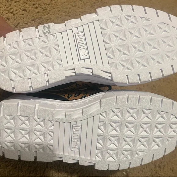 Puma Black and Pink Athletic Shoes - Picture 3 of 5